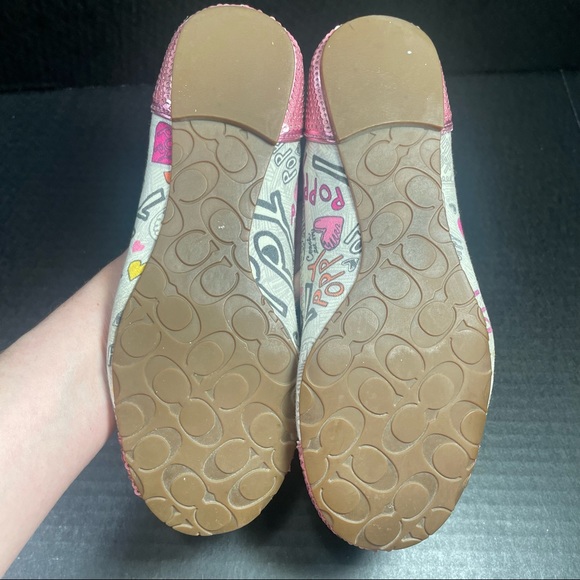 Coach Poppy Graffiti Flats 5.5M Price Firm! - Picture 10 of 14